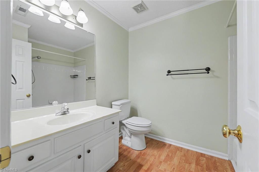 4405 Single Tree Lane High Point, NC 27265 - Photo 17 of 28 Primary ensuite with double sinks