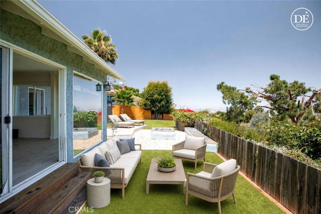 18 Stallion Road Rancho Palos Verdes, CA 90275 - Photo 11 of 16 Family Room Opens To Backyard