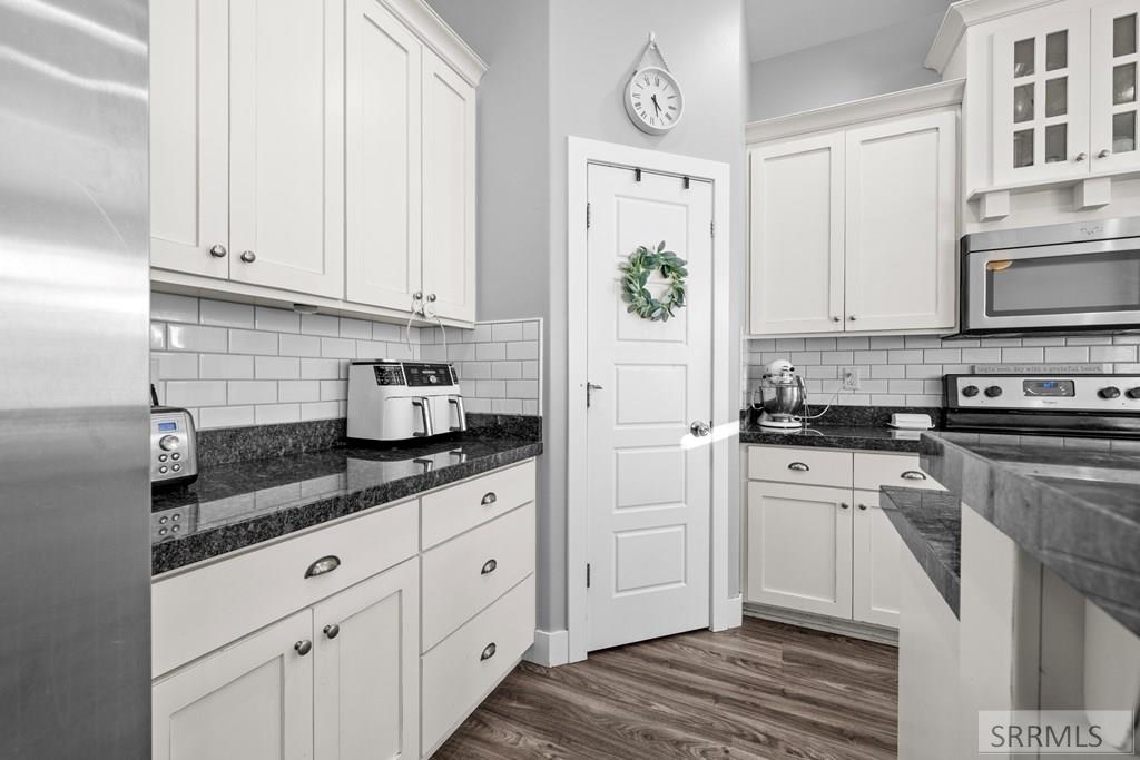 3838 Tawzer Way Ammon, ID 83406 - Photo 13 of 61