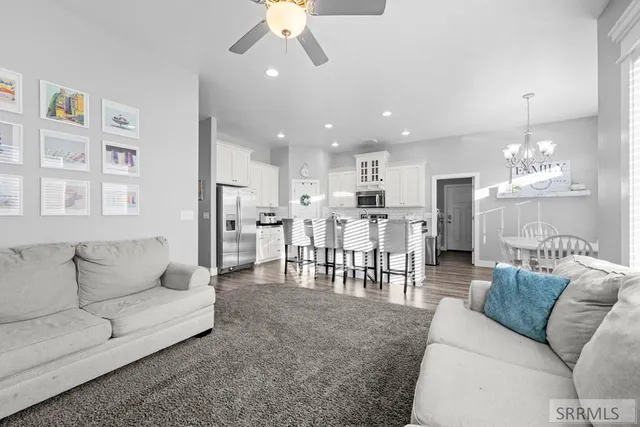 $515,000 | 3838 Tawzer Way, Ammon, ID 83406