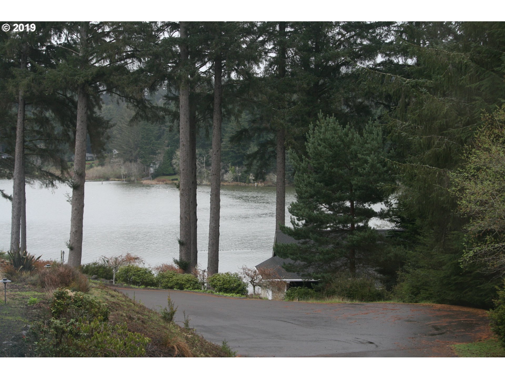 83420 Parkway Drive Florence, OR 97439 - Photo 2 of 23