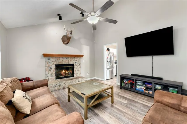 $280,000 | 505 Southeast Onyx Drive, Lee's Summit, MO 64063