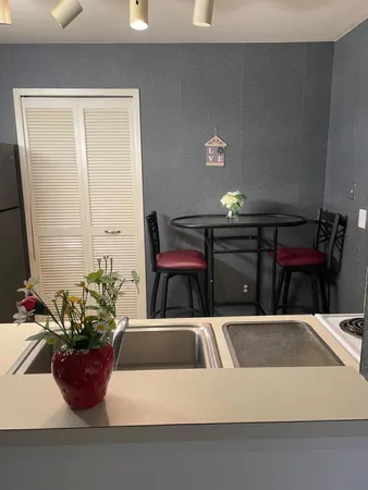 $140,000 | 27430 Evergreen Road, Unit 36, Lathrup Village, MI 48076