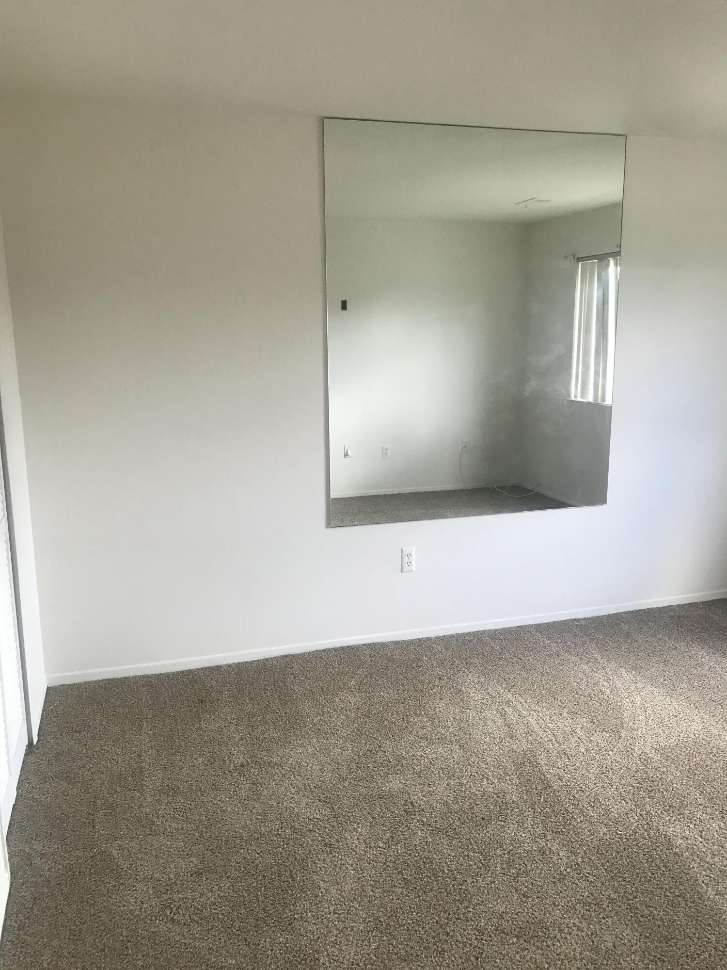 27430 Evergreen Road, Unit 36 Lathrup Village, MI 48076 - Photo 7 of 10 IMG_3306 (2)