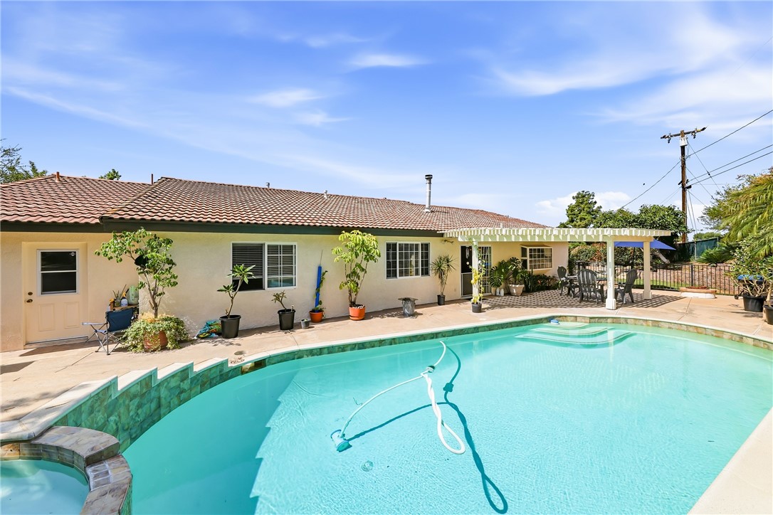6691 Orangewood Road Highland, CA 92346 - Photo 46 of 71