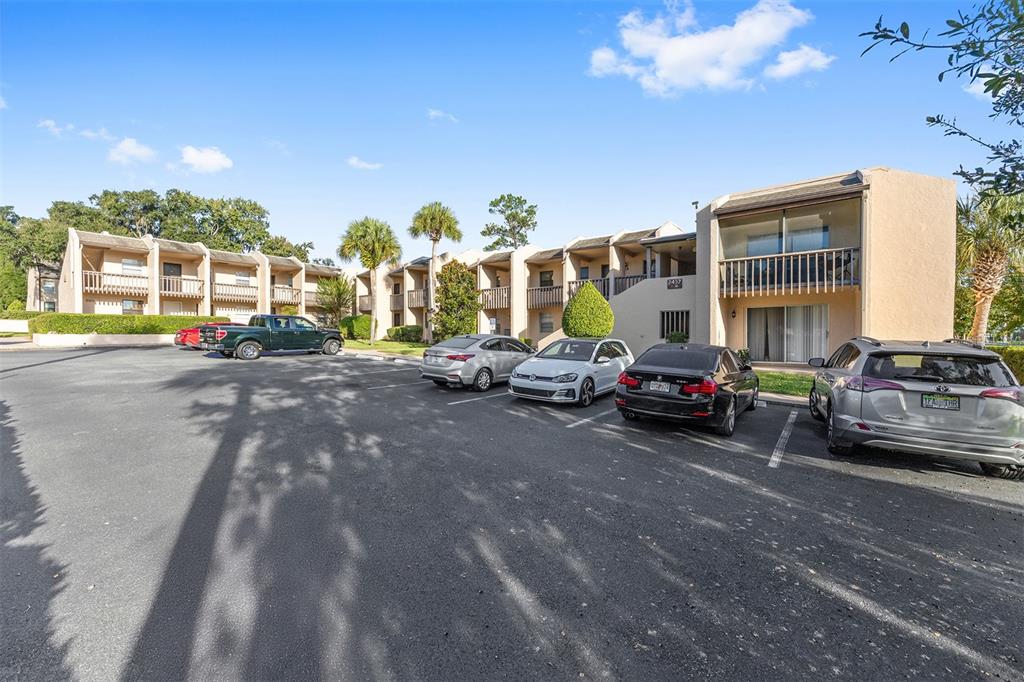 2437 Northeast 6th Street, Unit 14 Ocala, FL 34470 - Photo 4 of 22 a view of a street