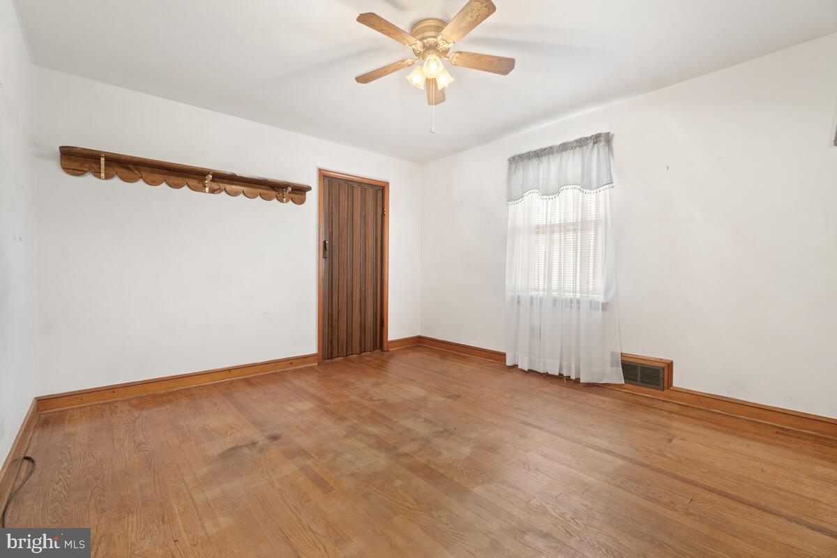 13042 Penn Shop Road Mount Airy, MD 21771 - Photo 16 of 32 1st floor Bedroom 1 w/Door Leading to 2nd Floor