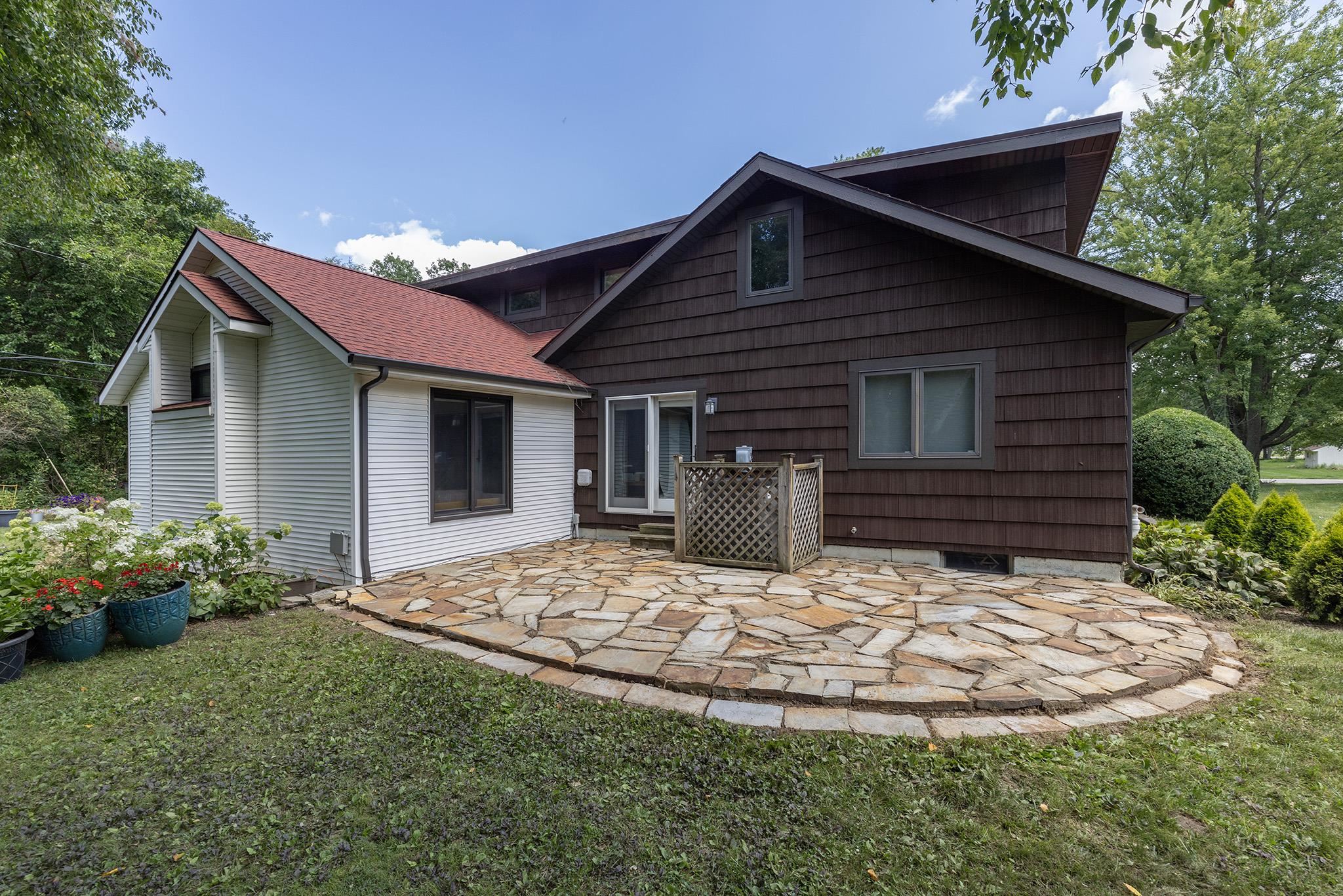 109 Carter Road Goshen, IN 46526 - Photo 7 of 10 Gallery Image 7