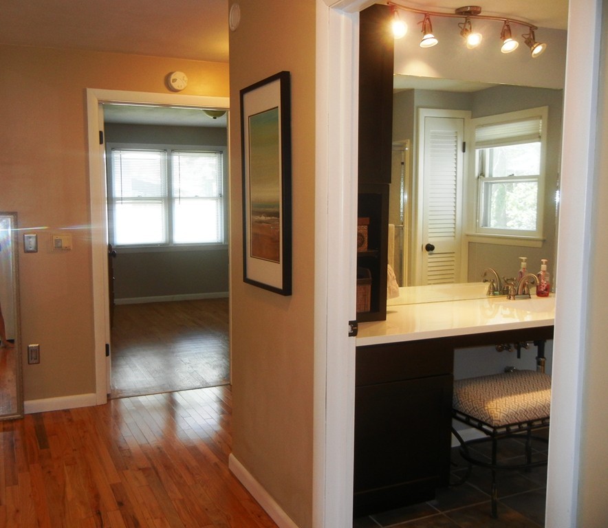 99 Bowles Park Springfield, MA 01104 - Photo 16 of 30 Gallery Image 16