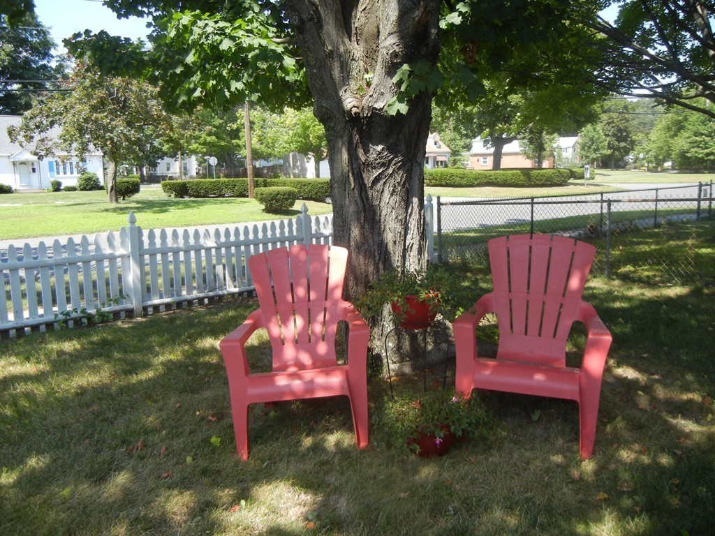 99 Bowles Park Springfield, MA 01104 - Photo 4 of 30 Gallery Image 4