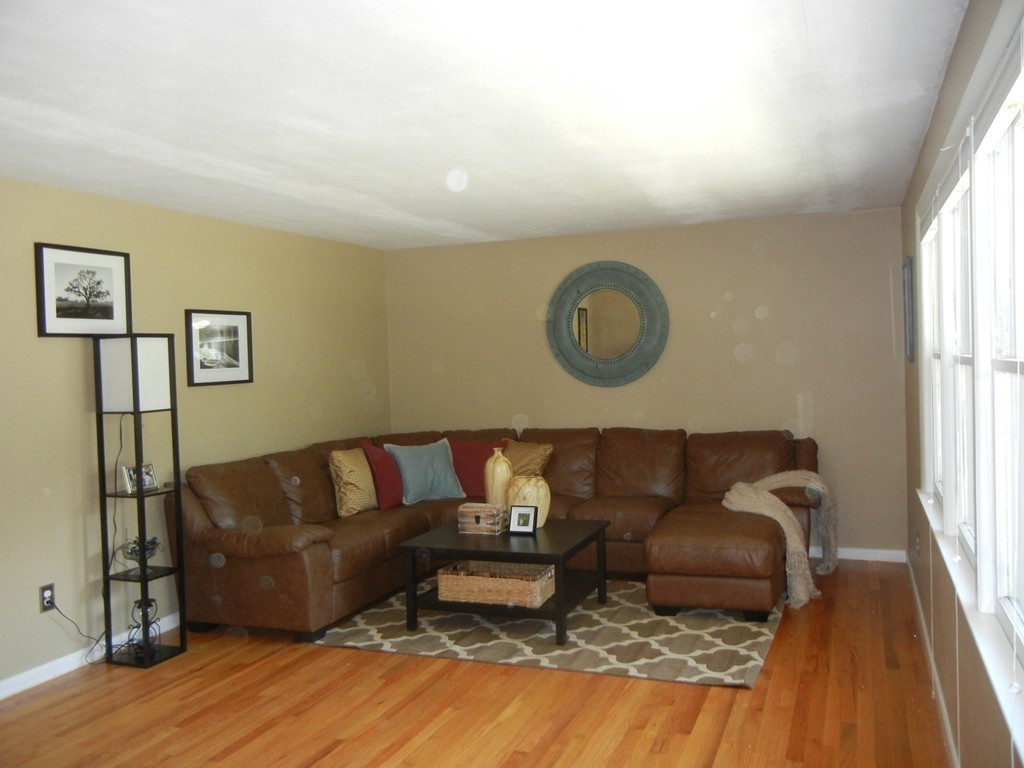 99 Bowles Park Springfield, MA 01104 - Photo 6 of 30 Gallery Image 6