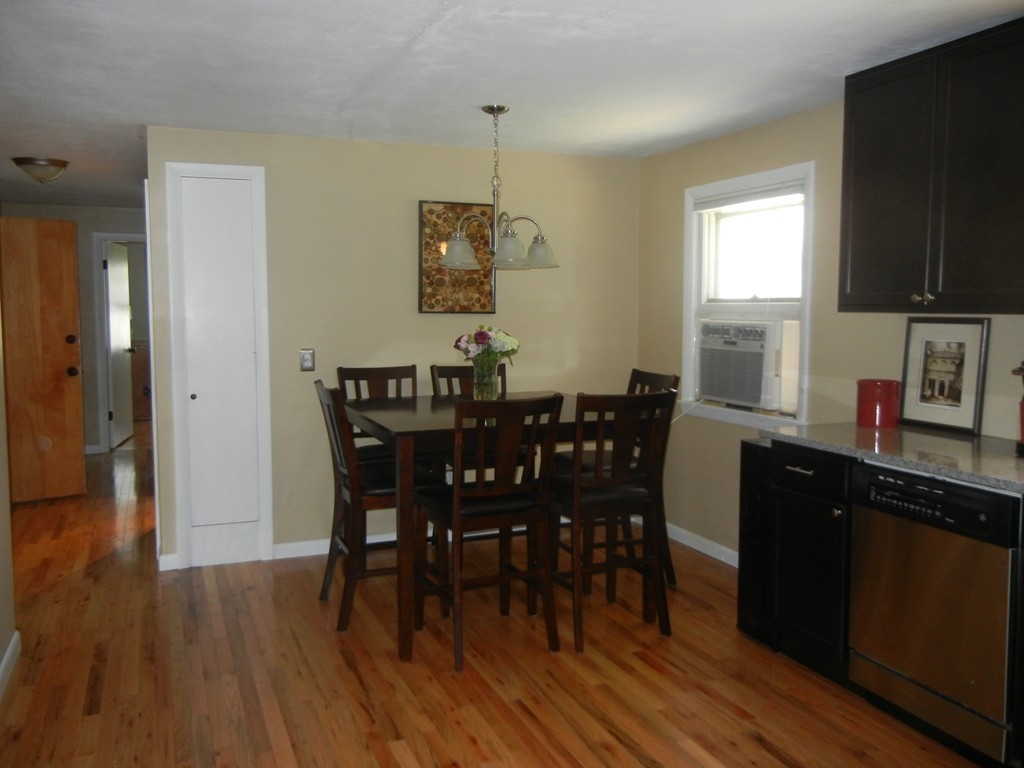 99 Bowles Park Springfield, MA 01104 - Photo 9 of 30 Gallery Image 9