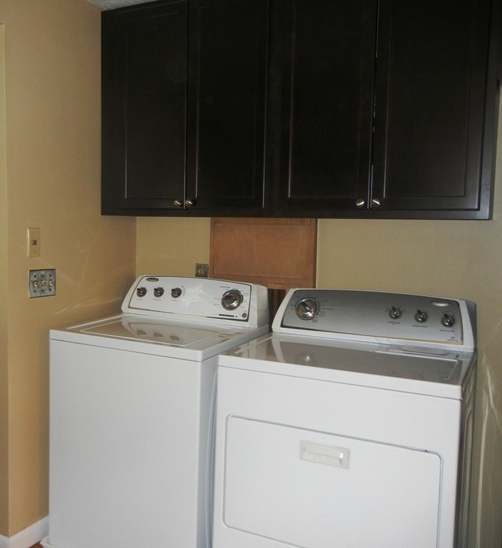 99 Bowles Park Springfield, MA 01104 - Photo 10 of 30 Gallery Image 10