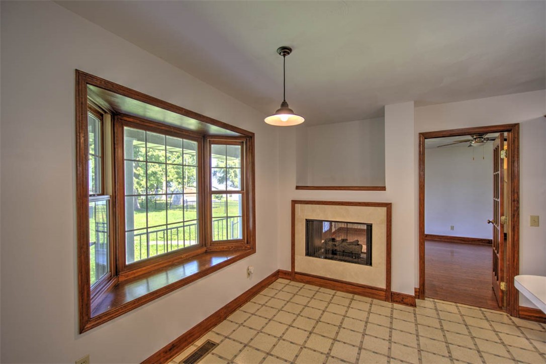 309 North Walnut Street Assumption, IL 62510 - Photo 14 of 35