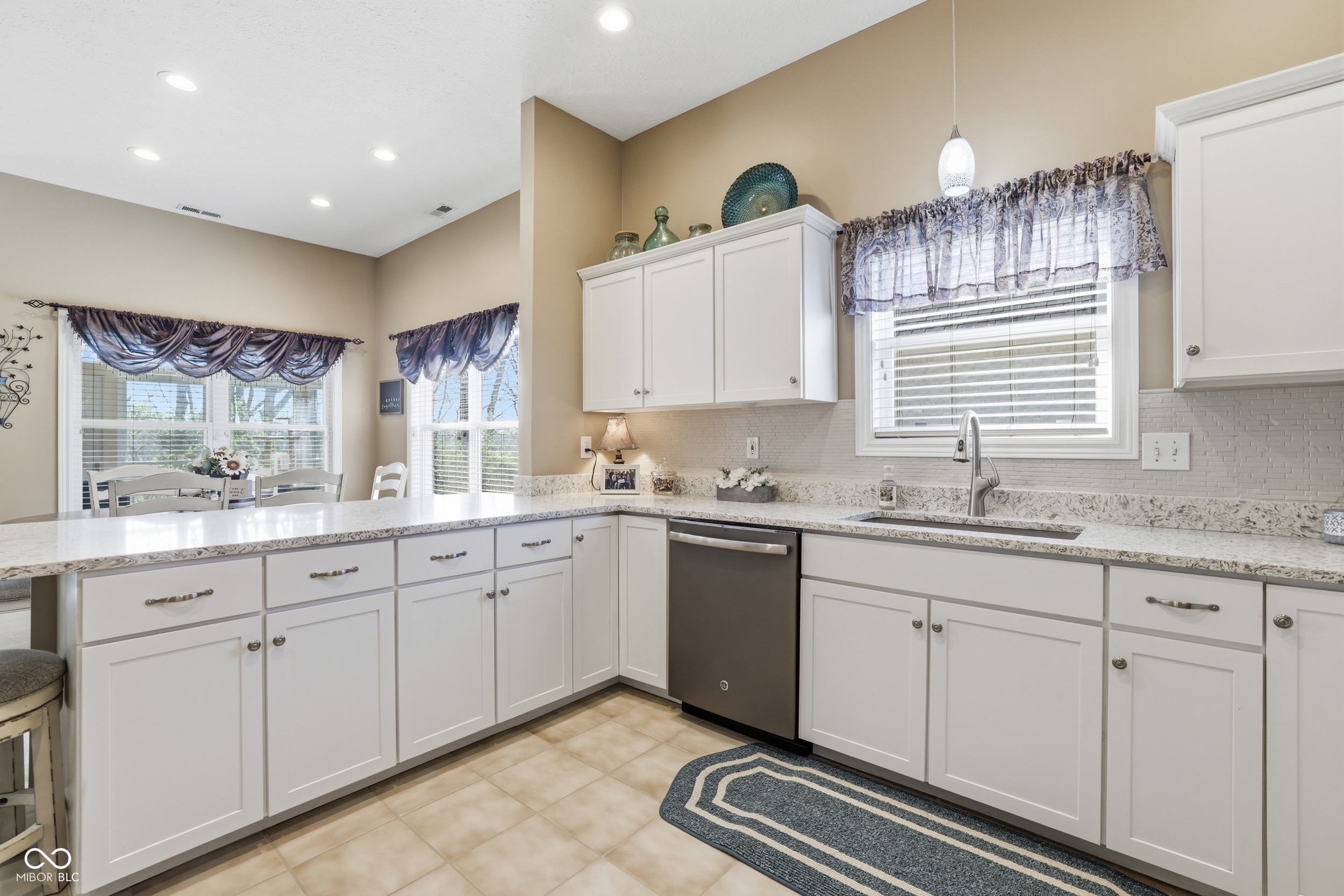 5975 Sugar Grove Road Plainfield, IN 46168 - Photo 15 of 38