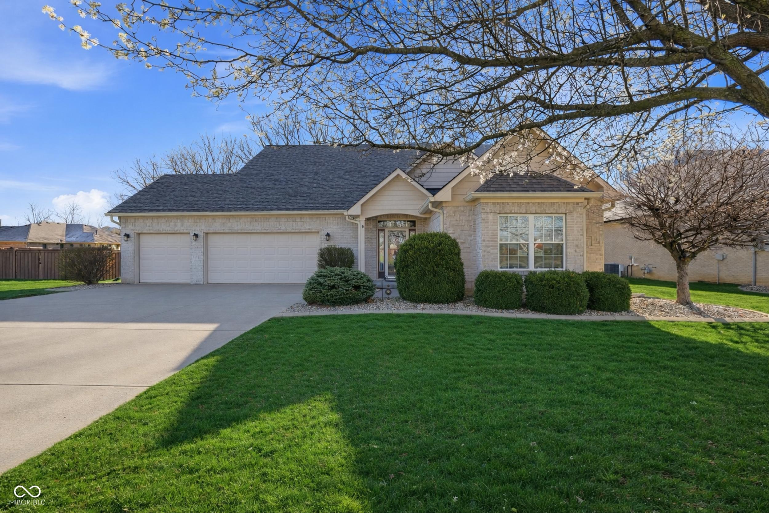 5975 Sugar Grove Road Plainfield, IN 46168 - Photo 2 of 38