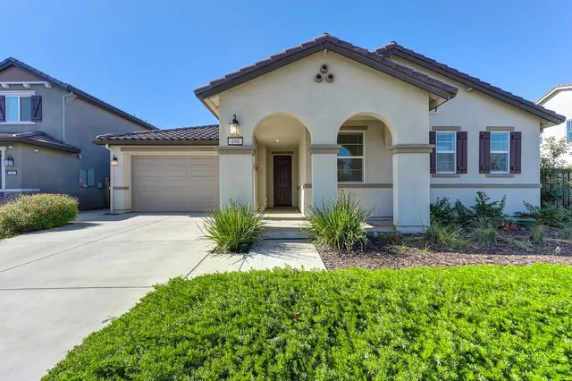 $699,000 | 498 Central Pacific Street, Lathrop, CA 95330
