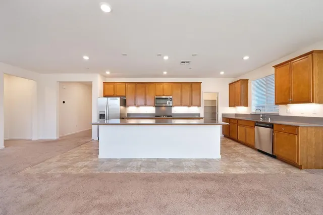 $699,000 | 498 Central Pacific Street, Lathrop, CA 95330