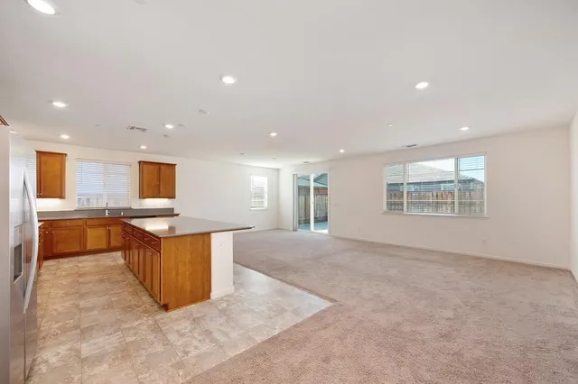 $699,000 | 498 Central Pacific Street, Lathrop, CA 95330