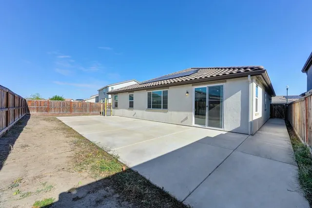 $699,000 | 498 Central Pacific Street, Lathrop, CA 95330
