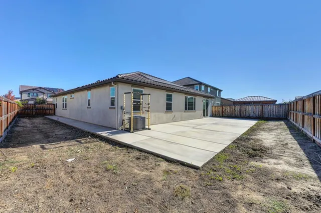 $699,000 | 498 Central Pacific Street, Lathrop, CA 95330