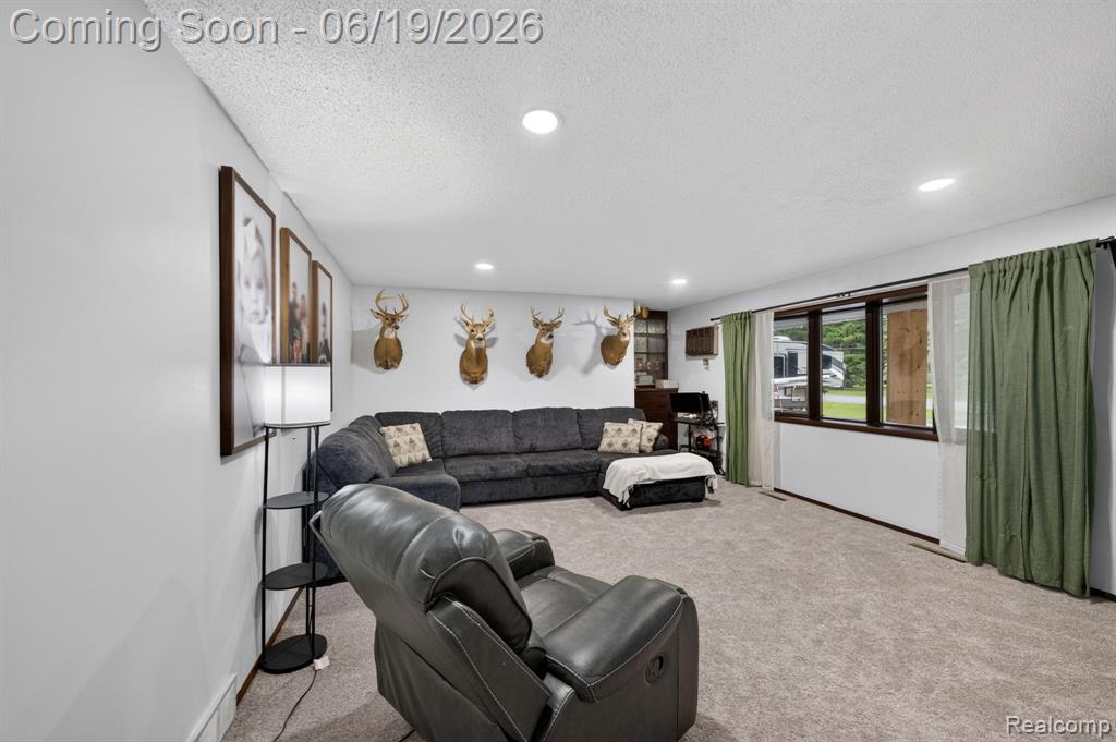 5330 Sheridan Road Saginaw, MI 48601 - Photo 12 of 50
