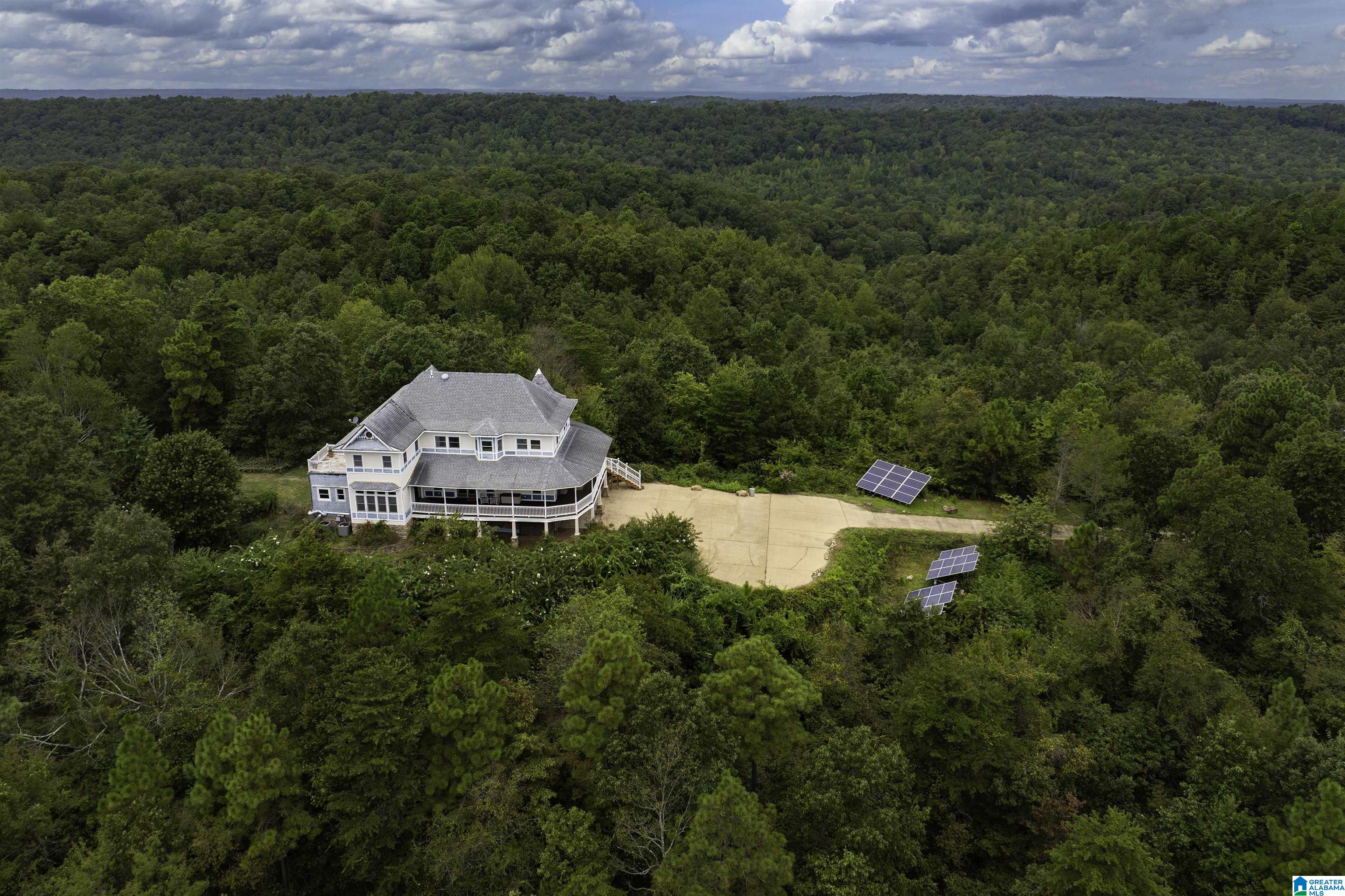 5072 Mountain Valley Road Bessemer, AL 35023 - Photo 3 of 64 Gallery Image 3