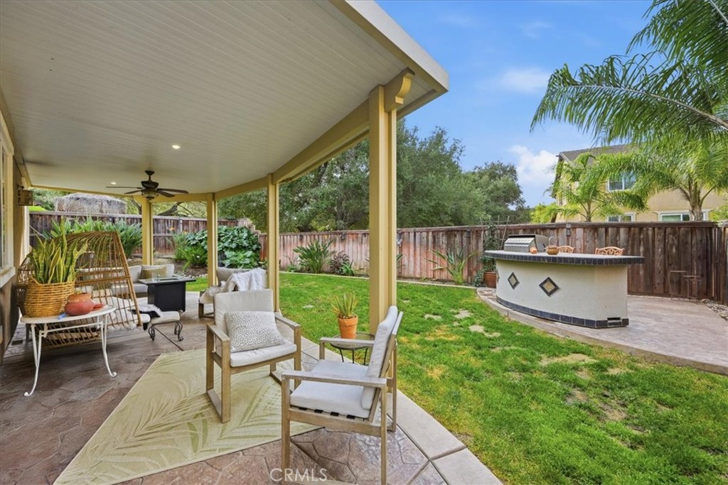 32623 Ritter Court Temecula, CA 92592 - Photo 38 of 40 a view of a patio with a table chairs and a patio