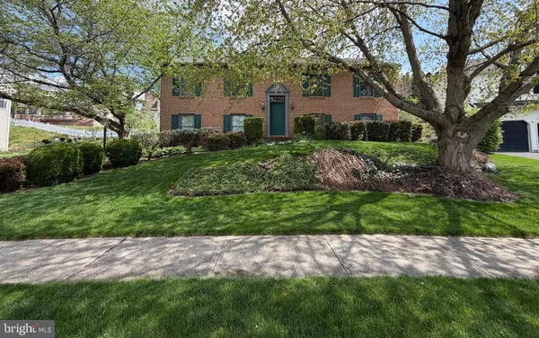 $449,900 | 917 Chowning Drive, Hummelstown, PA 17036