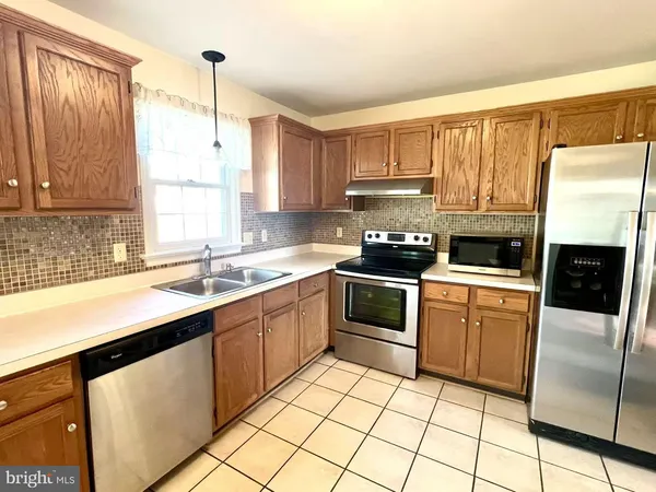 $449,900 | 917 Chowning Drive, Hummelstown, PA 17036