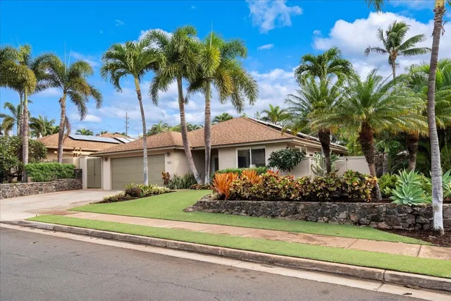 $1,399,900 | 555 Halalai Street, Kihei, HI 96753
