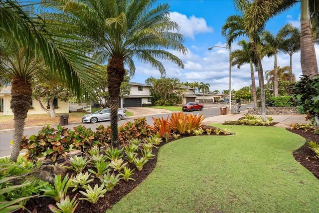 $1,399,900 | 555 Halalai Street, Kihei, HI 96753