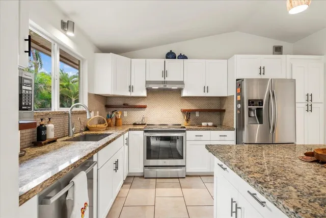 $1,399,900 | 555 Halalai Street, Kihei, HI 96753
