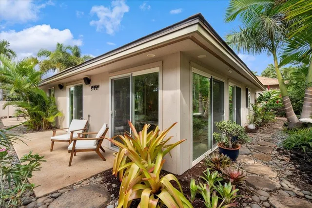 $1,399,900 | 555 Halalai Street, Kihei, HI 96753