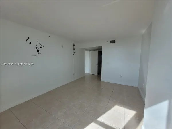$3,300 | 3000 Coral Way, Unit 1512, Miami, FL 33145