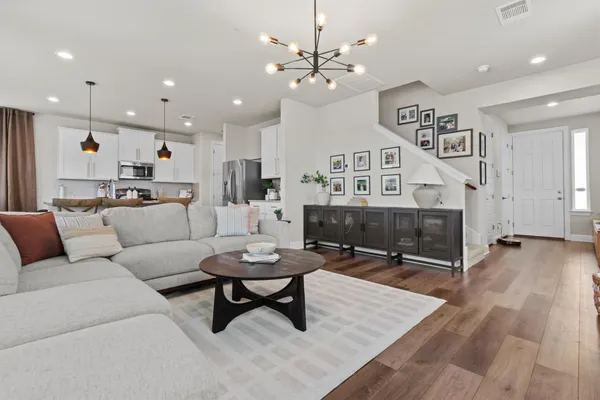 $2,295 | 324 Gaida Loop, Georgetown, TX 78628
