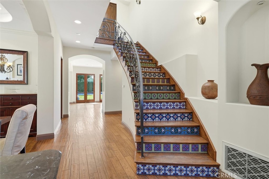 1740 Ruhland Avenue Manhattan Beach, CA 90266 - Photo 8 of 61 a view of entryway and hall with wooden floor