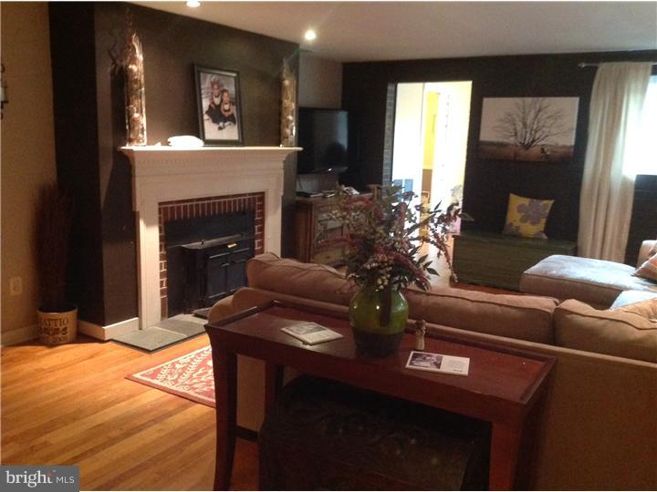 41 Mount Laurel Road Hainesport, NJ 08036 - Photo 2 of 20 Living Room