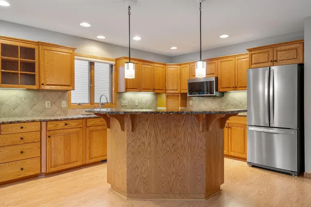 $379,900 | 1511 16th Avenue Southwest, Austin, MN 55912