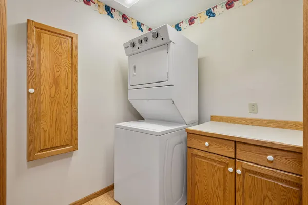 $379,900 | 1511 16th Avenue Southwest, Austin, MN 55912