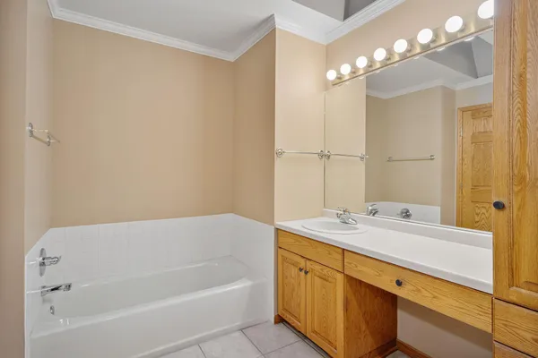 $379,900 | 1511 16th Avenue Southwest, Austin, MN 55912