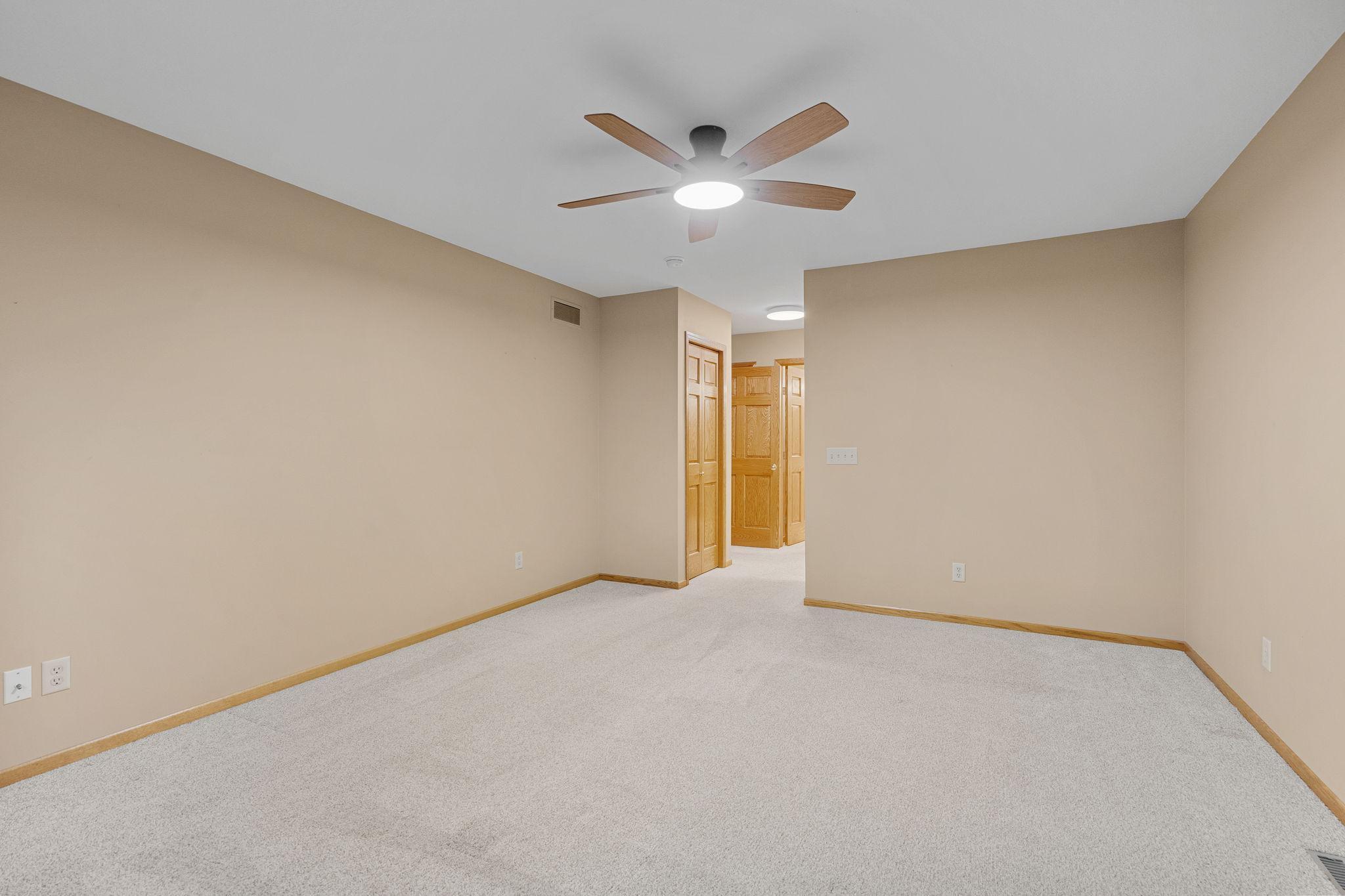 1511 16th Avenue Southwest Austin, MN 55912 - Photo 39 of 60