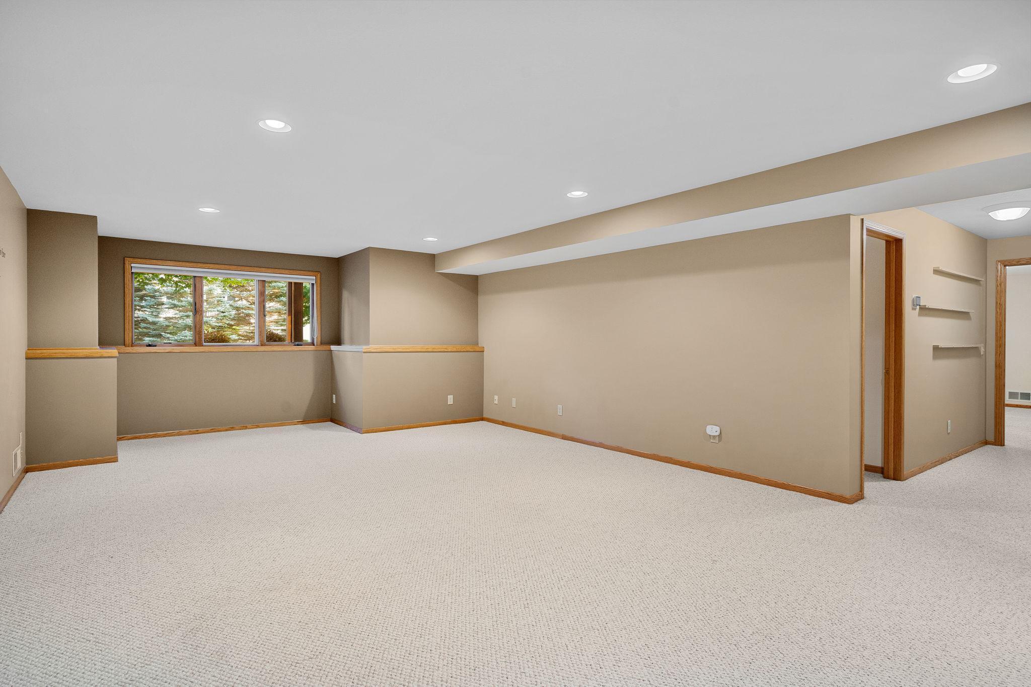 1511 16th Avenue Southwest Austin, MN 55912 - Photo 42 of 60