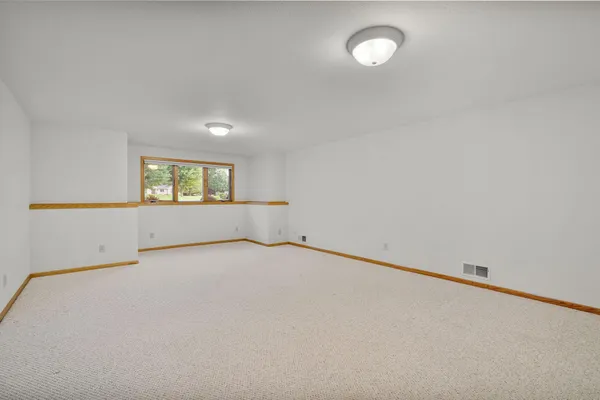 $379,900 | 1511 16th Avenue Southwest, Austin, MN 55912