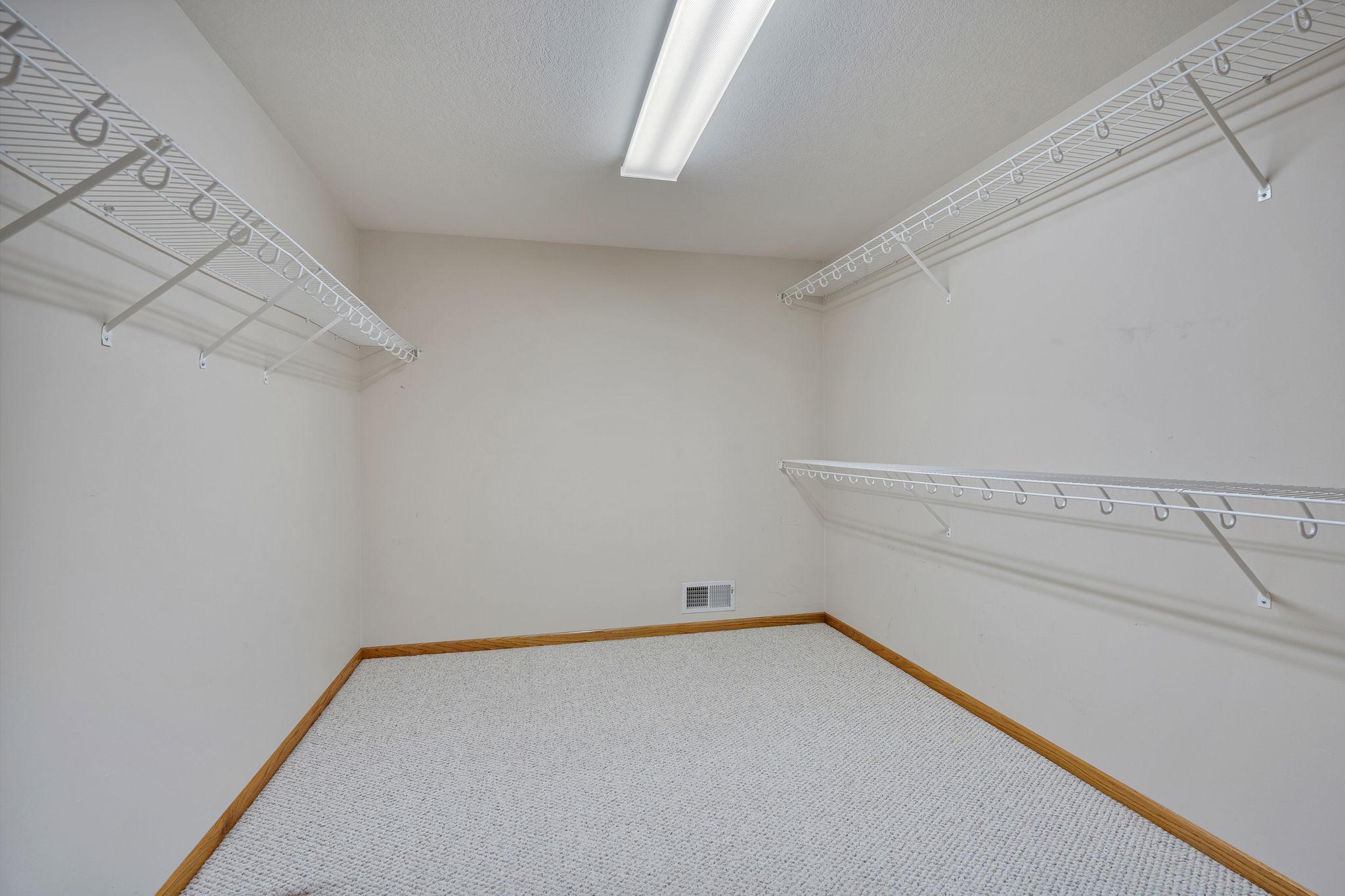 1511 16th Avenue Southwest Austin, MN 55912 - Photo 48 of 60