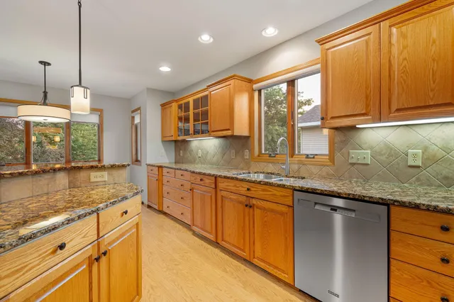 $379,900 | 1511 16th Avenue Southwest, Austin, MN 55912