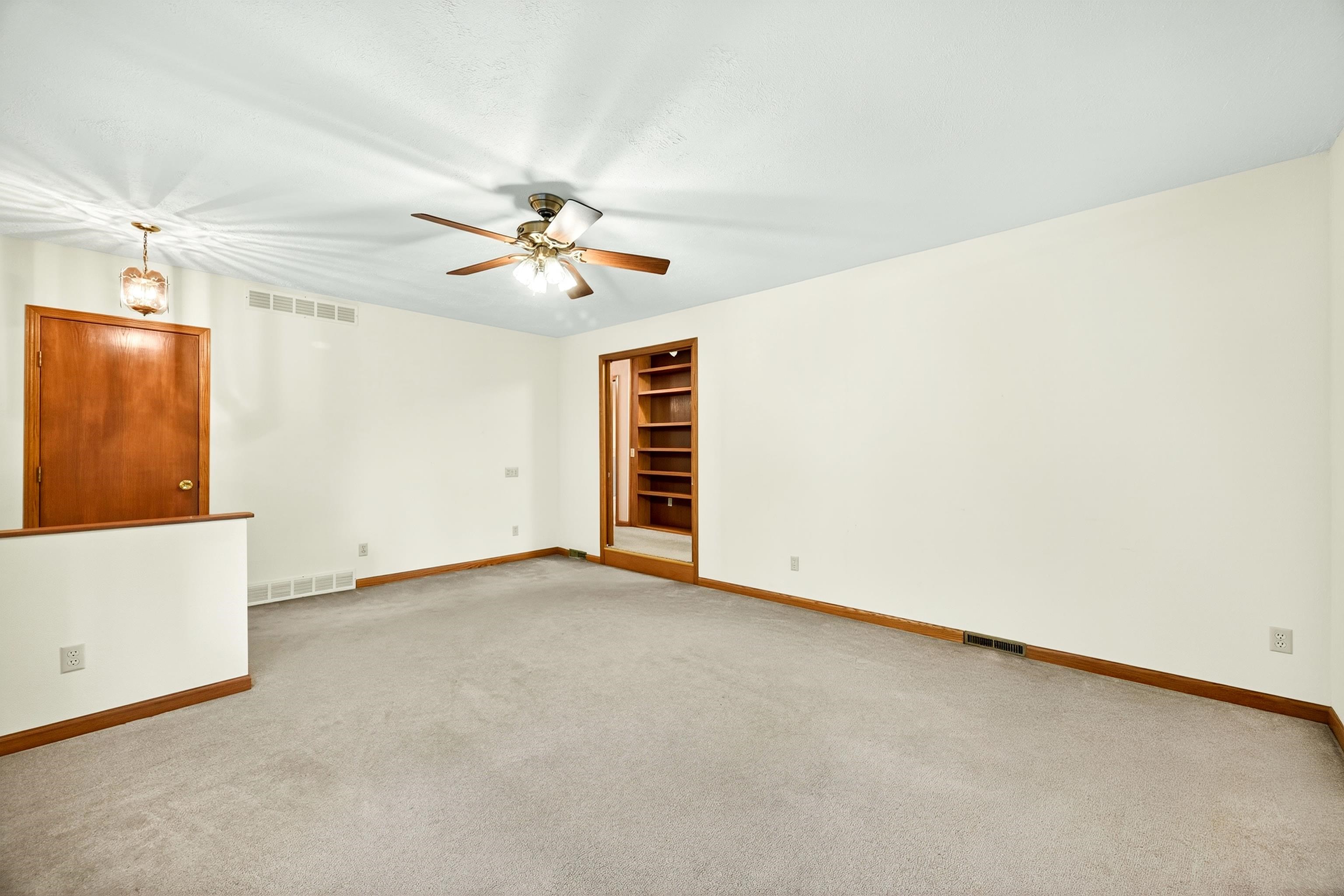 5205 Midmoor Road Monona, WI 53716 - Photo 9 of 45