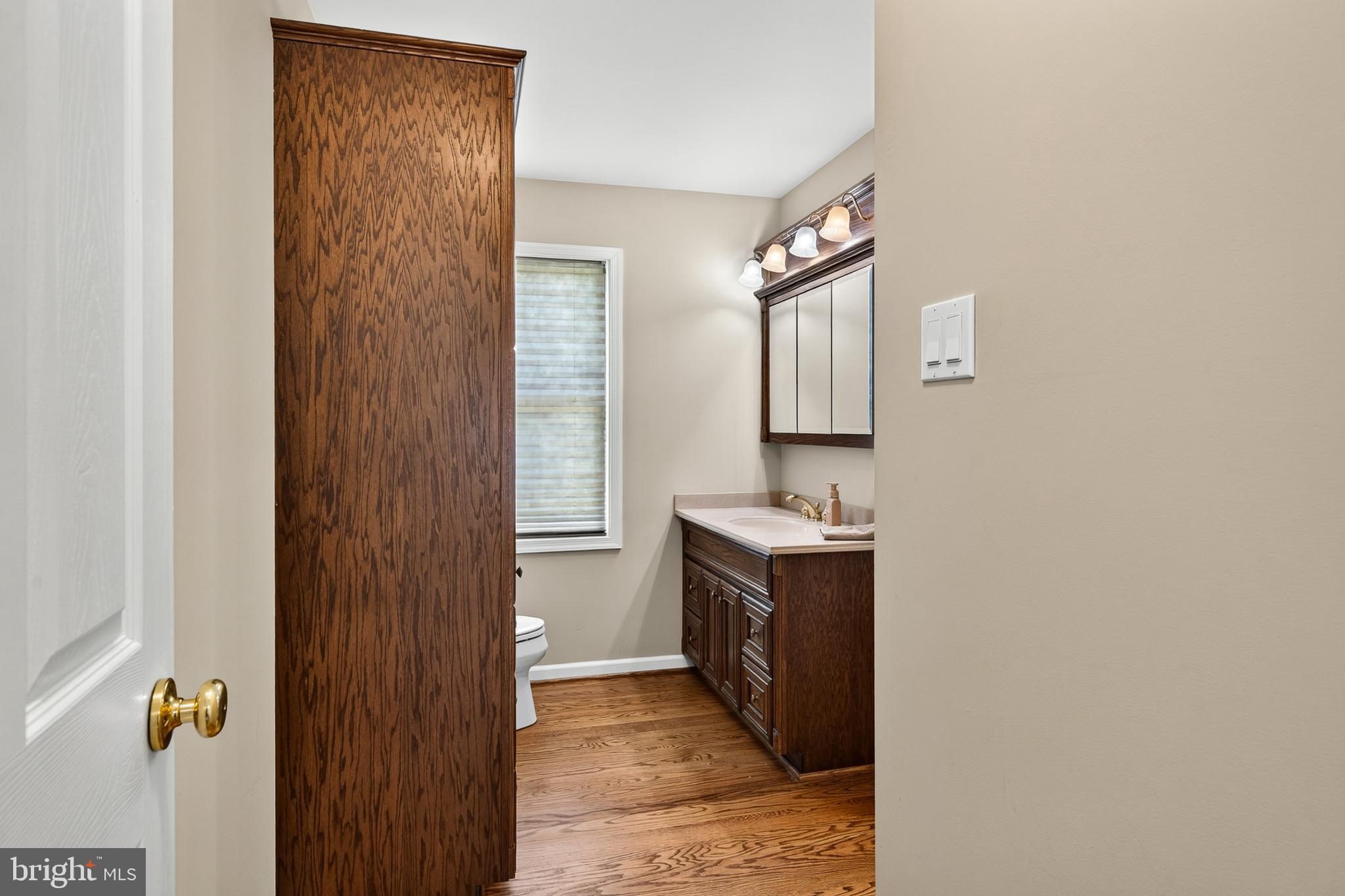 2741 Hillview Road Broomall, PA 19008 - Photo 38 of 80 Primary Bath