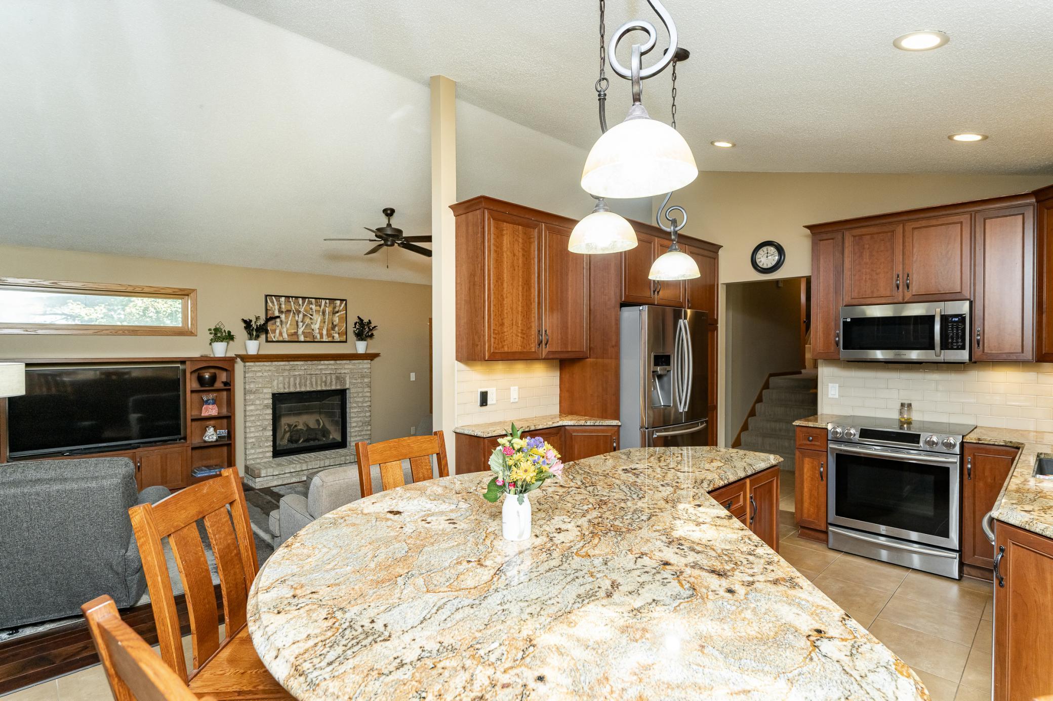 917 Northway Lane Northeast Rochester, MN 55906 - Photo 7 of 41