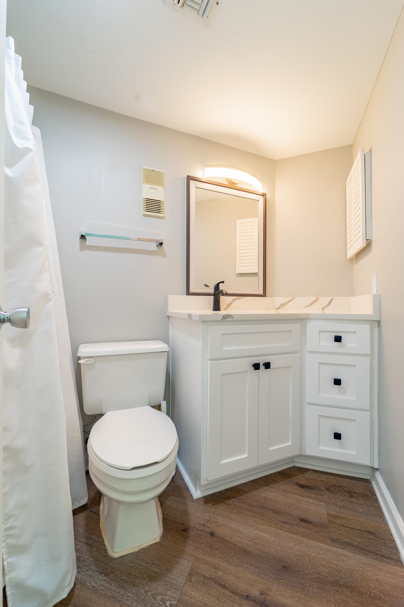 497 Plantation Road, Unit 1243 Gulf Shores, AL 36542 - Photo 9 of 18 Bathroom